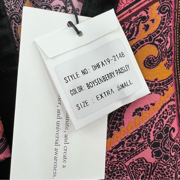 Divine Heritage NWT Boysenberry Paisley Handkerchief Hem Dress size XS - Picture 5 of 7